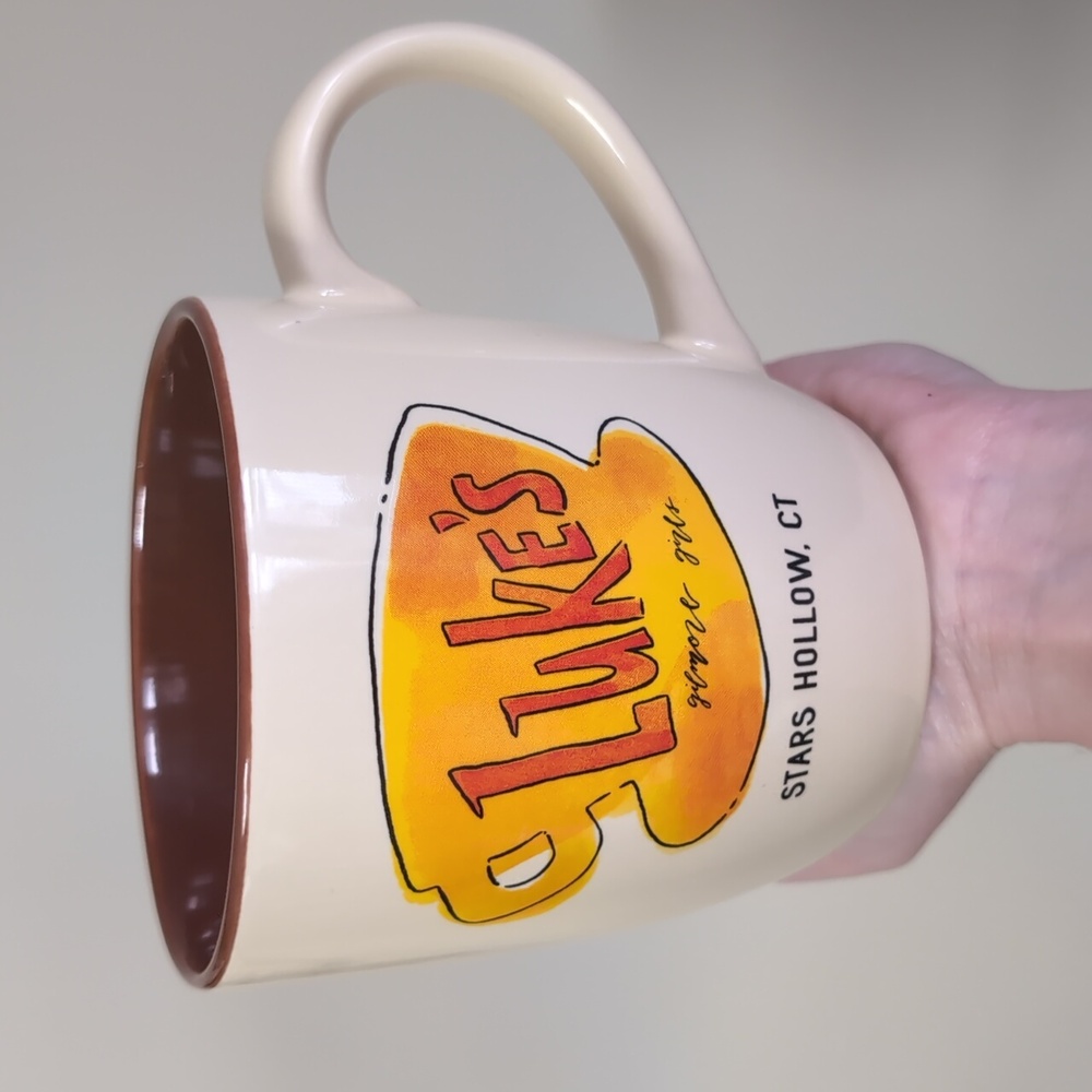 Gilmore Girls Vintage Style Cream Color LUKE'S STARS HOLLOW, CT Mug ☕